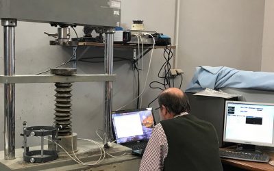 Módulo de elasticidad (Young) y coeficiente de Poisson